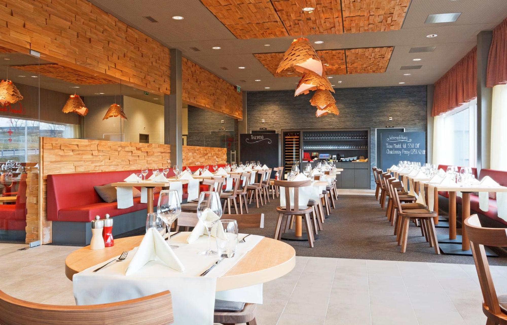 Swissever Hotel Zug Steinhausen Bagian luar foto
