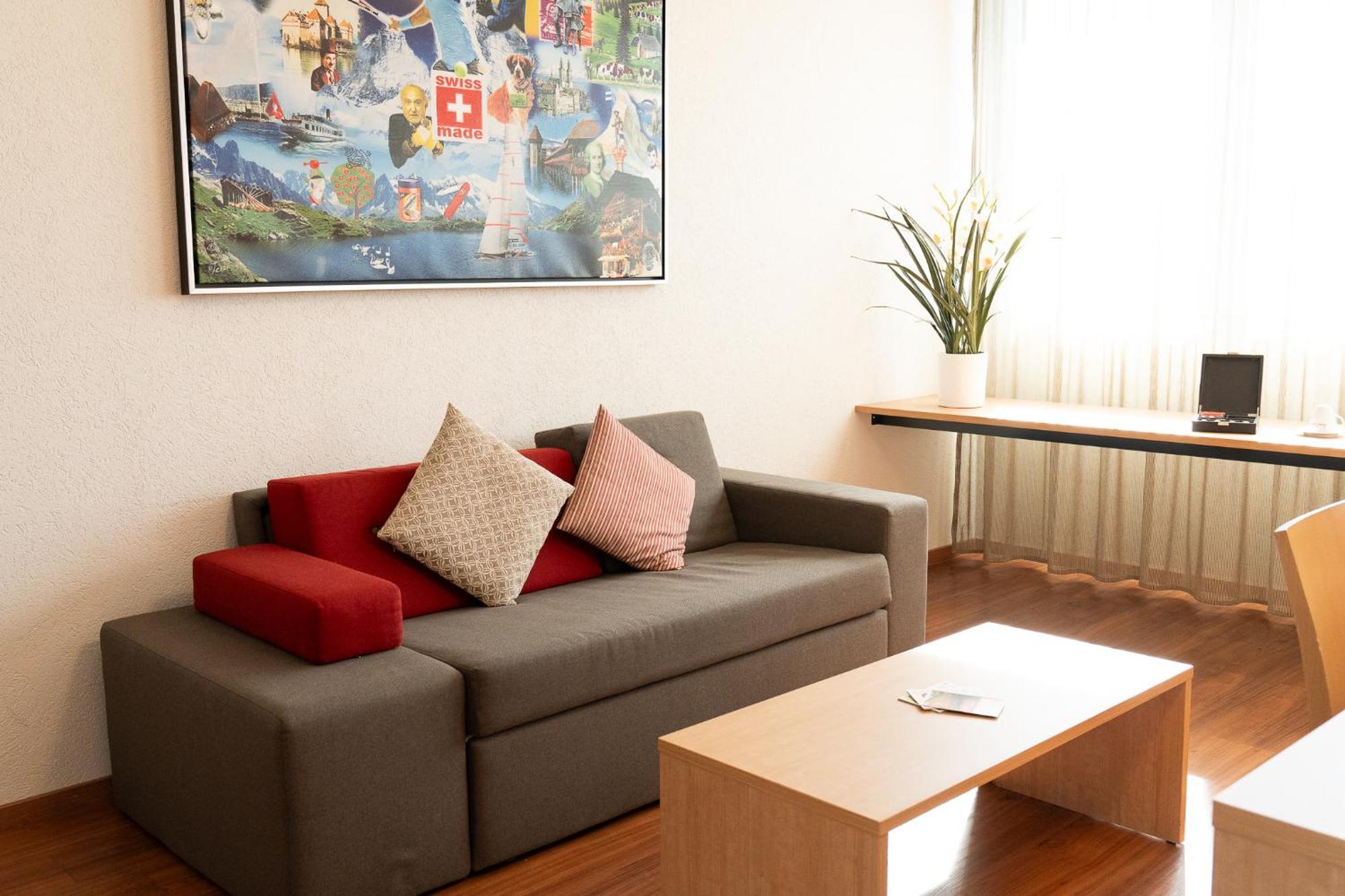 Swissever Hotel Zug Steinhausen Ruang foto