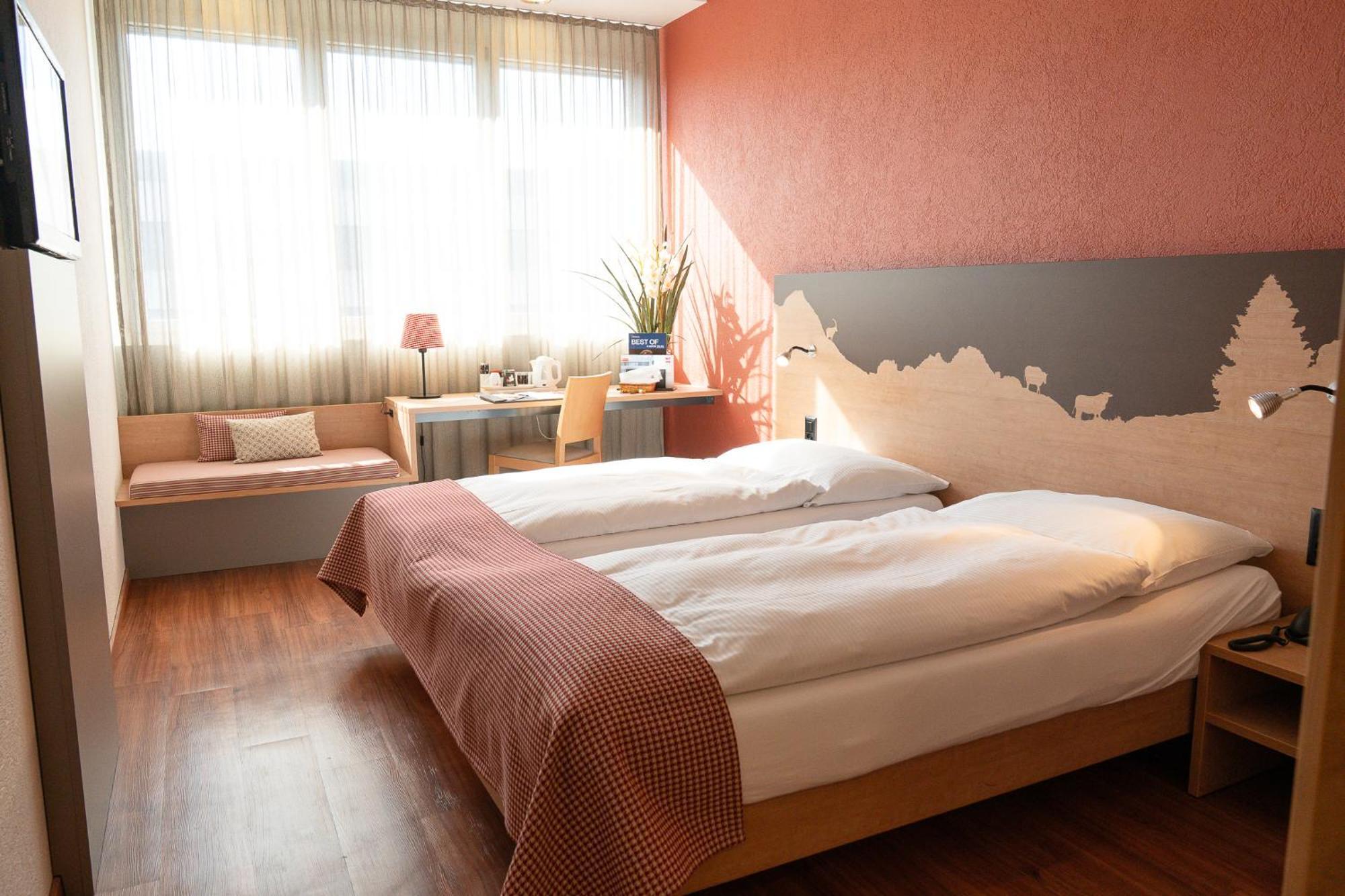 Swissever Hotel Zug Steinhausen Ruang foto