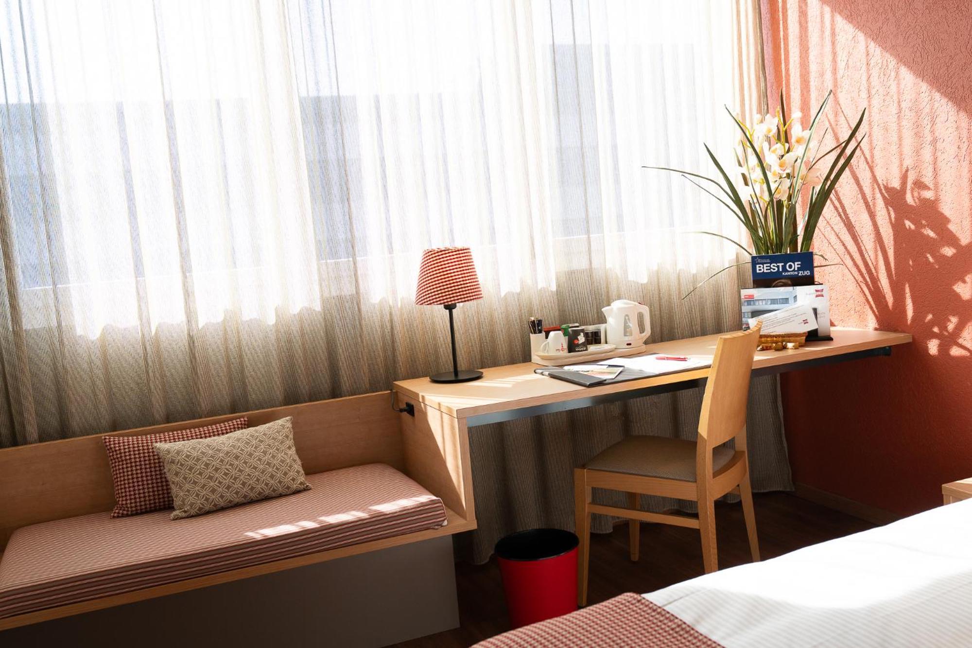 Swissever Hotel Zug Steinhausen Ruang foto